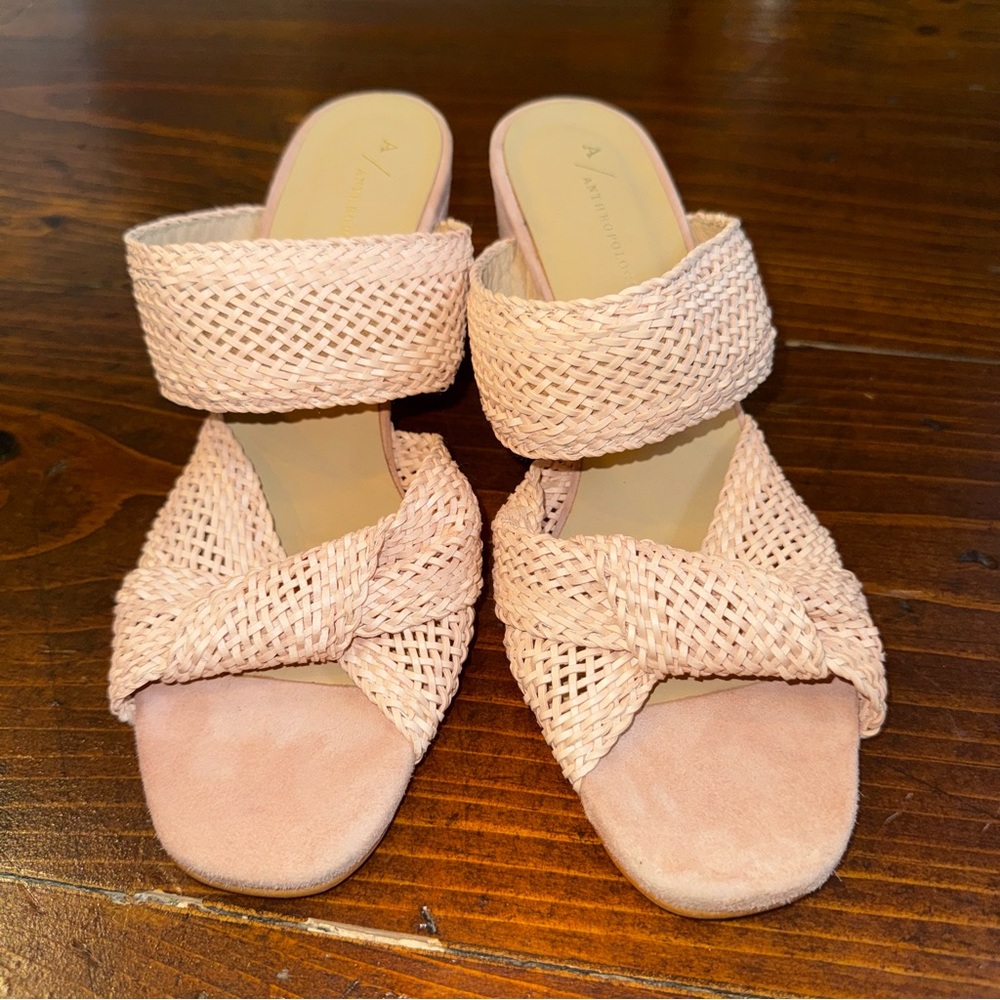 Anthropologie Mae Raffia Heeled Mules Blush. Size 39